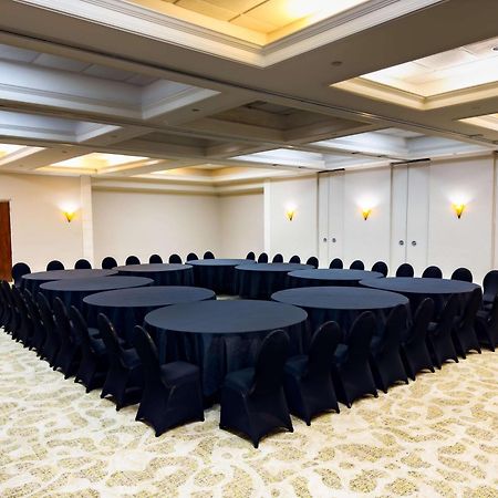 Best Western Plus Palm Beach Gardens Hotel & Suites And Conference Ct Bagian luar foto