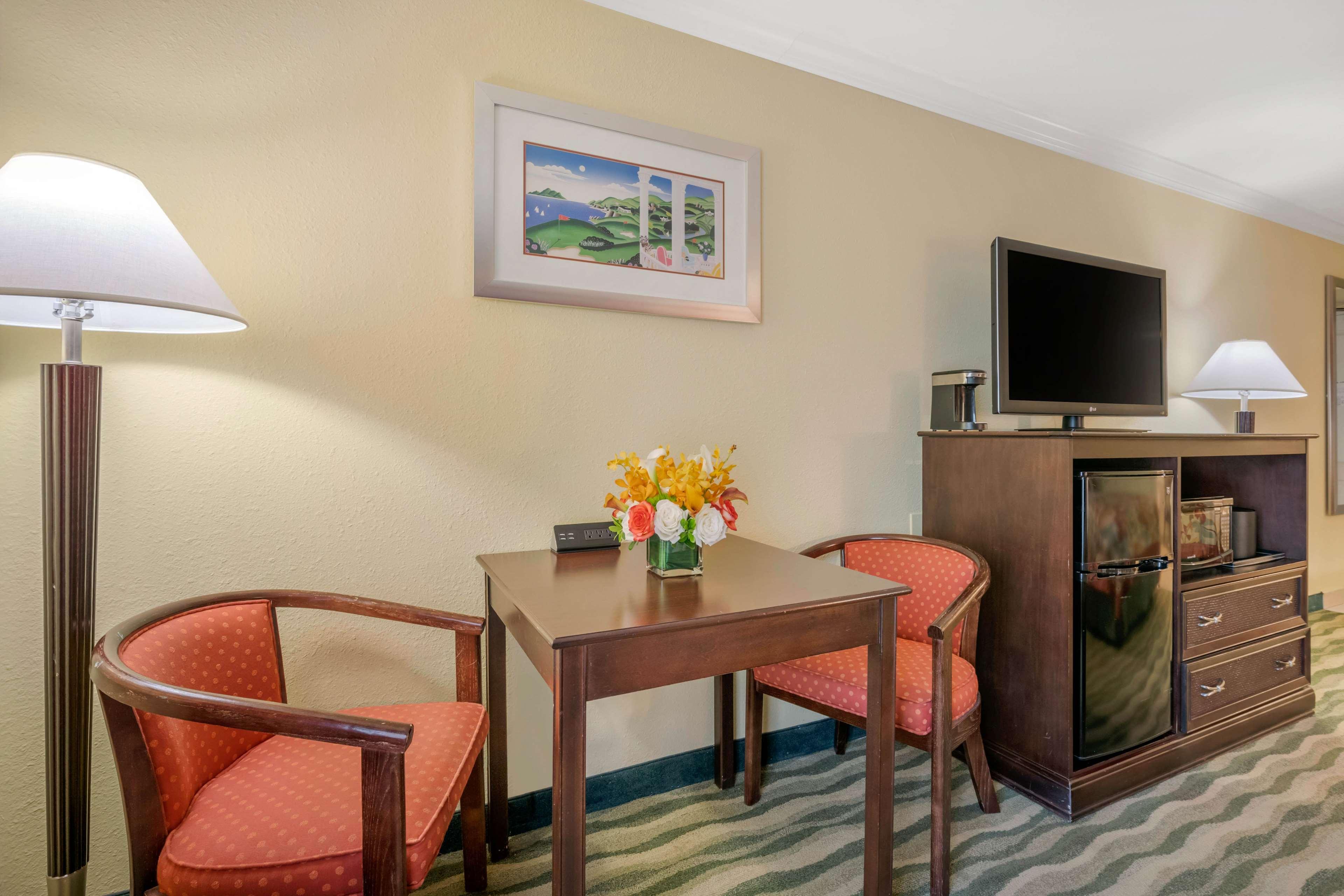 Best Western Plus Palm Beach Gardens Hotel & Suites And Conference Ct Bagian luar foto