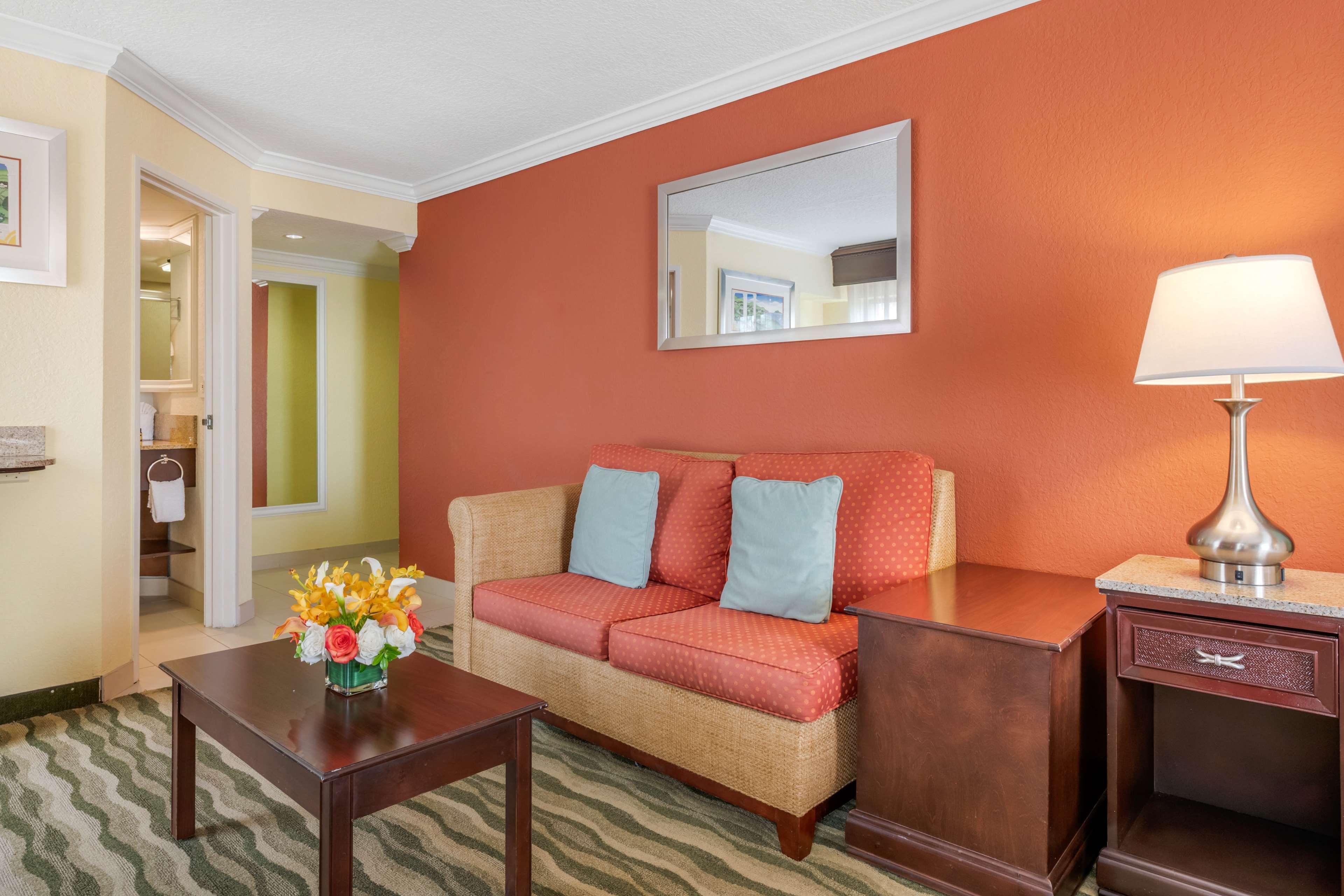 Best Western Plus Palm Beach Gardens Hotel & Suites And Conference Ct Bagian luar foto
